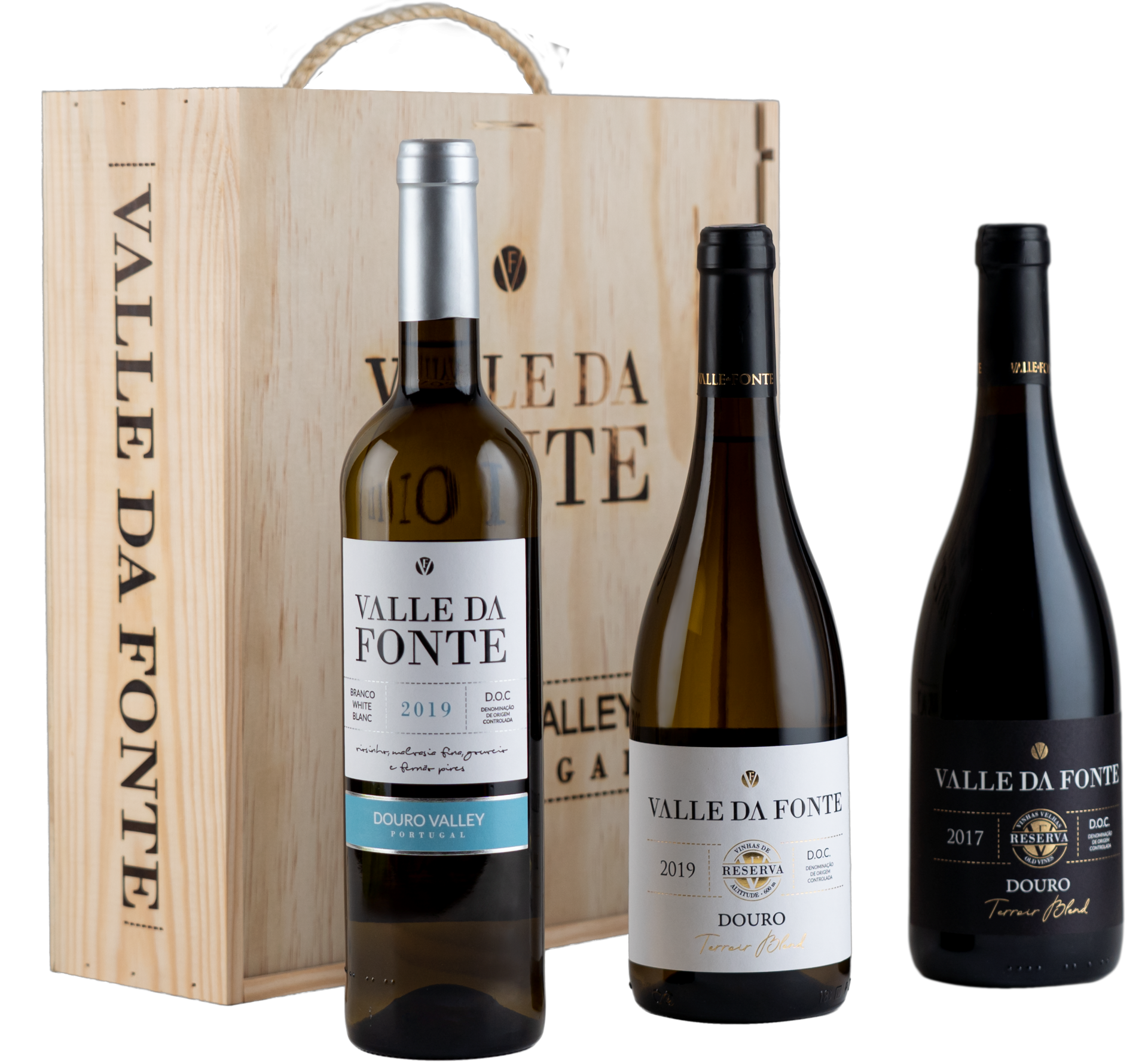 Três garrafas de vinho Valle da Fonte com caixa de madeira