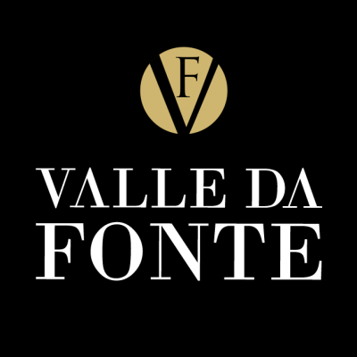 Logótipo Valle da Fonte em preto, dourado e branco