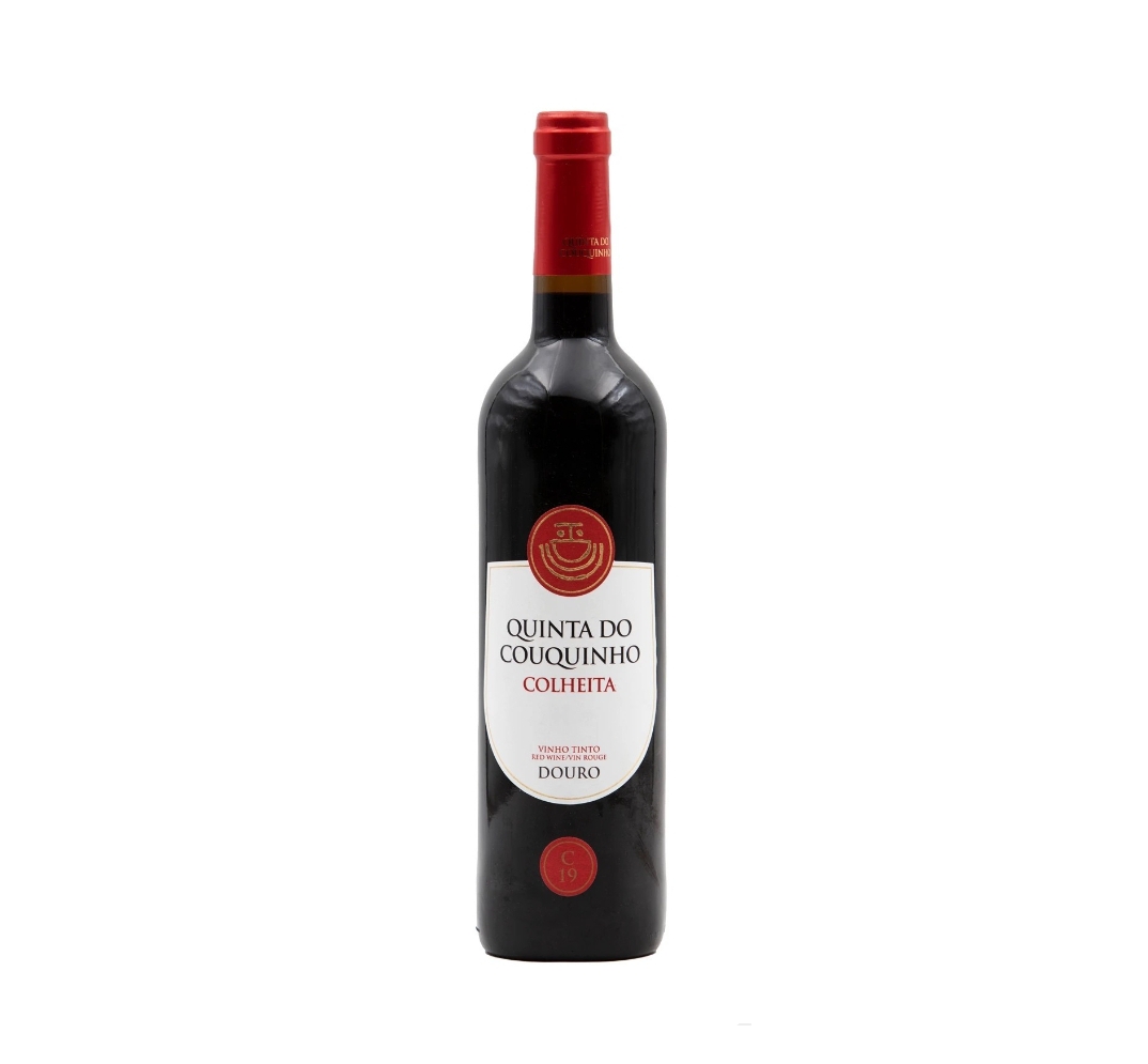 Garrafa de vinho tinto Quinta do Couquinho Colheita com rótulo branco e vermelho