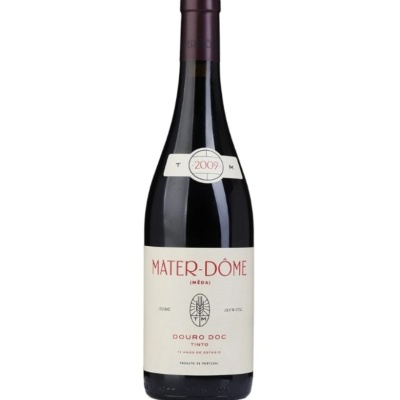 Garrafa de vinho tinto Mater-Dôme 2009 com rótulo branco e selo circular