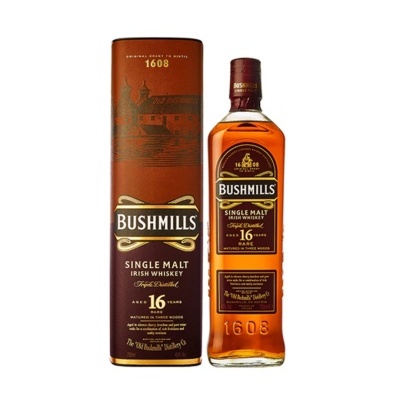 Garrafa e embalagem de whisky Bushmills Single Malt 16 anos