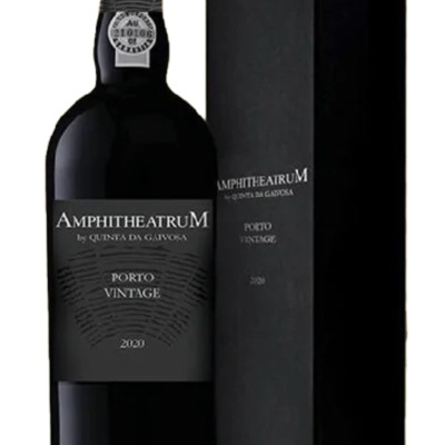 Garrafa preta de vinho do Porto vintage 2020 com embalagem preta