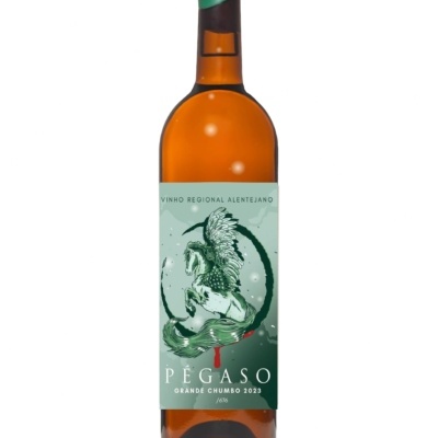 Garrafa de vinho com rótulo verde claro e ilustração de cavalo alado