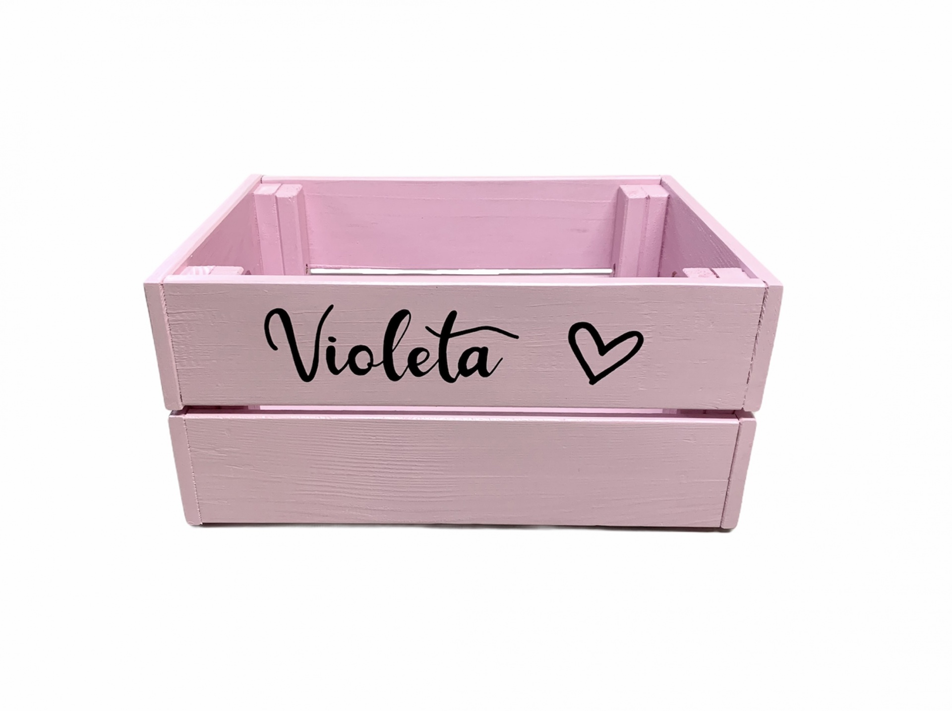 Caixa de madeira rosa com texto e desenho em preto