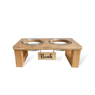 Comedouro duplo para animais em madeira com nome Noah