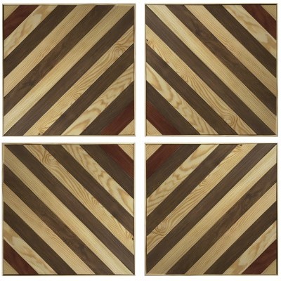quatro painéis quadrados de madeira com listras diagonais em tons claros e escuros