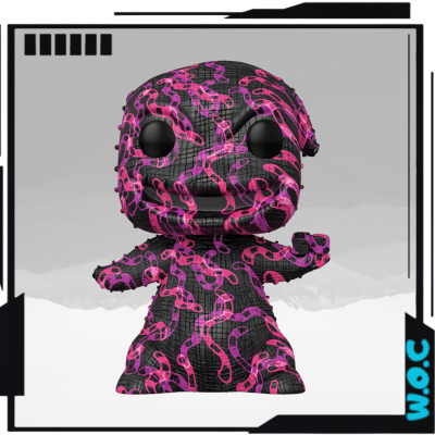 Boneco de vinil preto com padrão de óculos de sol rosa em fundo cinzento