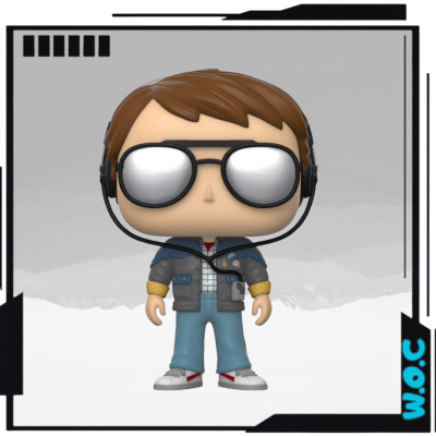 Figura Funko Pop com óculos e roupa azul sobre fundo cinzento