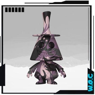 Figura de vinil camuflada com chapéu alto e sorriso