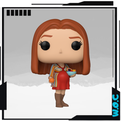 Figura Funko Pop de personagem feminina com vestido vermelho e casaco às riscas segurando tigela azul com frutas