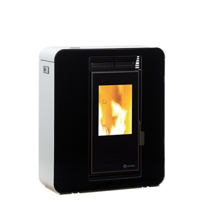 aparelho de aquecimento a pellets preto e branco com chama visível