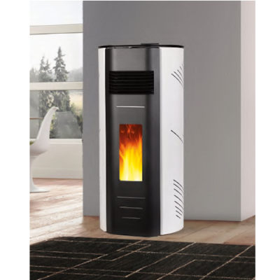 Estufa de pellets preta e branca com chama visível