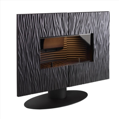 Lareira elétrica retangular preta com padrão ondulado e base oval