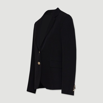 Blazer preto feminino com botões dourados