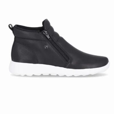 Bota preta com fecho de correr e sola branca