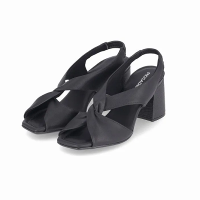 Sandálias pretas de salto alto com tiras cruzadas e fecho atrás.