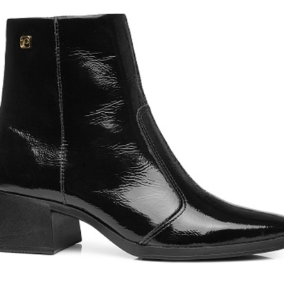 Bota preta brilhante com salto quadrado médio e bico fino