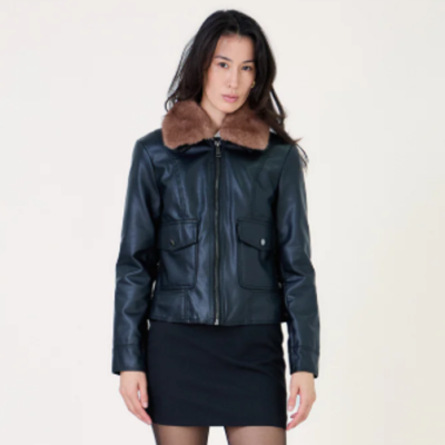 Casaco preto de pele sintética com gola de pêlo castanha