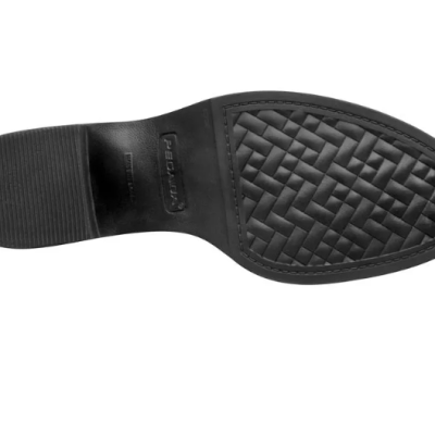 Sola preta de sapato com padrão entrelaçado e texto FINN COMFORT