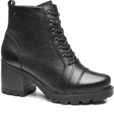 Bota preta em pele com atacadores e salto largo