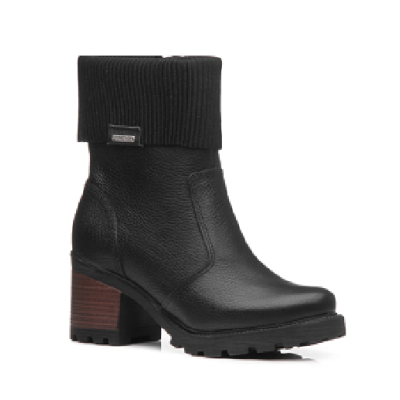 Bota preta em couro com cano de malha e salto em madeira