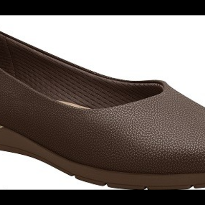 Sapato feminino castanho escuro com detalhe dourado na sola