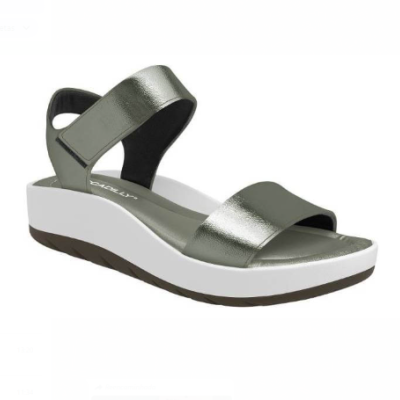 Sandália feminina cinza metálica com sola alta branca e tiras ajustáveis de velcro