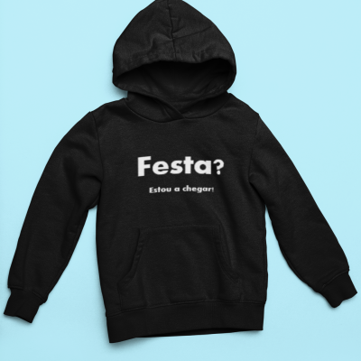 Sweatshirt preta de criança com capuz e texto branco