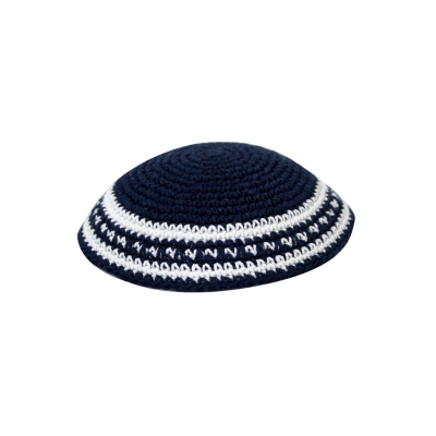 Kipá azul escuro com padrões brancos circulares
