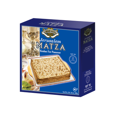 Embalagem azul de matzá com imagens do produto e texto kosher