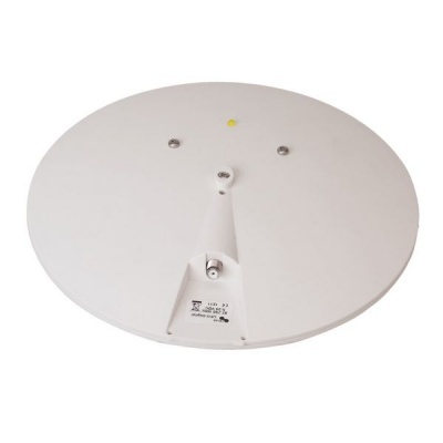 Prato circular branco com etiqueta técnica e orifícios metálicos