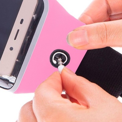 Suporte de braço rosa para smartphone com entrada para auriculares
