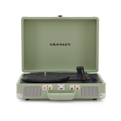 Gira-discos portátil verde claro da marca CROSLEY em formato de mala com altifalantes embutidos