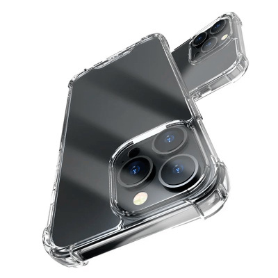 Capa transparente para smartphone com reforço nas bordas a mostrar telemóvel preto com três câmaras
