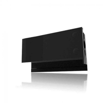 Consola preta de videojogos com botões e portas