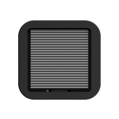 Ventoinha preta quadrada com grelha branca horizontal