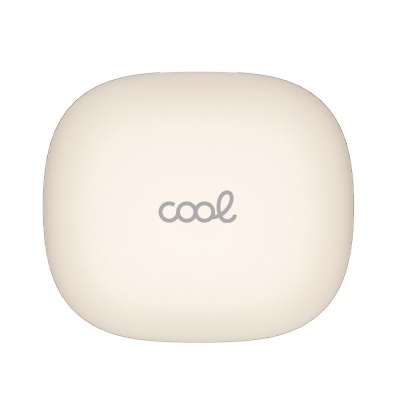 Sabonete branco oval com a palavra cool no centro