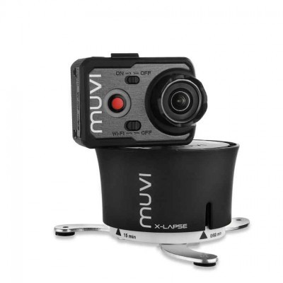 Câmara de ação preta MUVI montada em base preta redonda com pernas metálicas.