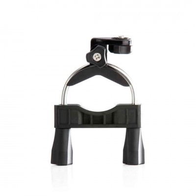 Suporte em metal prateado e plástico preto sobre fundo branco