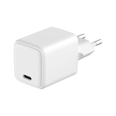 Carregador de parede branco com ficha europeia e porta USB-C