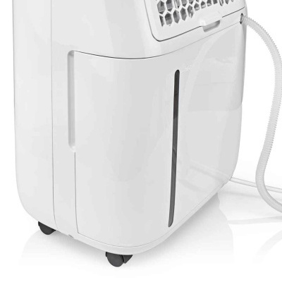 Desumidificador branco com rodas e tubo lateral