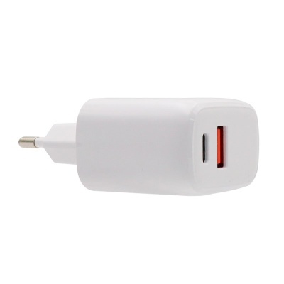 Carregador de parede branco com duas portas USB