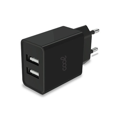 Carregador de parede preto com duas portas USB e plugue europeu.