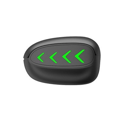 Auricular sem fios preto com setas verdes