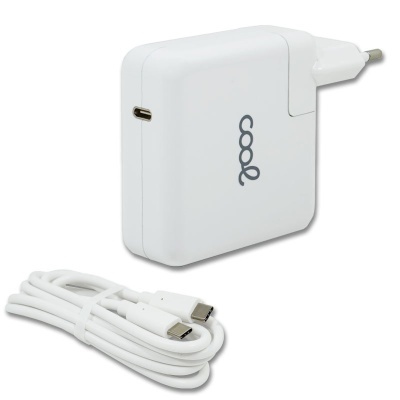 Carregador de parede branco com cabo USB-C e marca cool