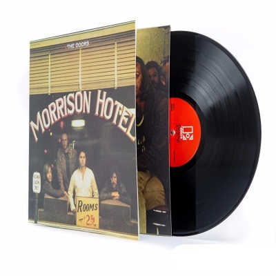 Vinil preto e capa do álbum Morrison Hotel da banda The Doors