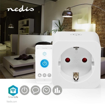Tomada inteligente branca Nedis em sala de estar moderna