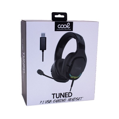 Caixa branca com imagem de headset gaming preto e texto TUNED 7.1 USB Gaming Headset