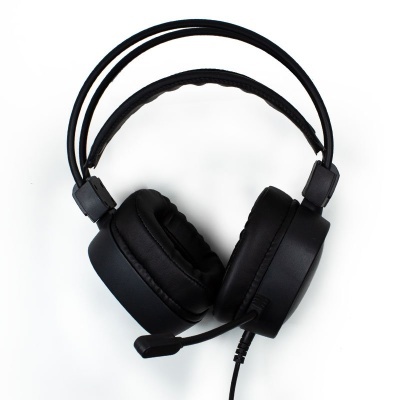 Auricular preto com microfone e dupla arco em fundo branco