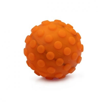 Bola laranja com relevos circulares